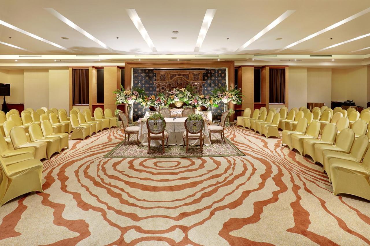 Hotel Bidakara Jakarta Exterior photo