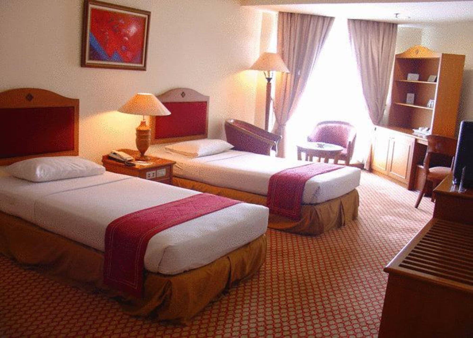 Hotel Bidakara Jakarta Exterior photo